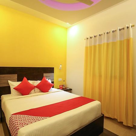 Hotel Oyo 10152 Rail View Residency Alappuzha Exterior foto