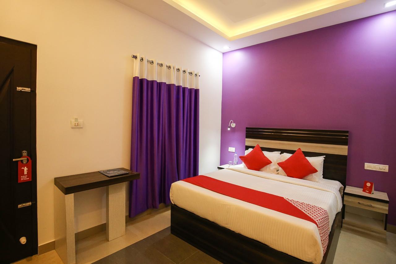 Hotel Oyo 10152 Rail View Residency Alappuzha Exterior foto