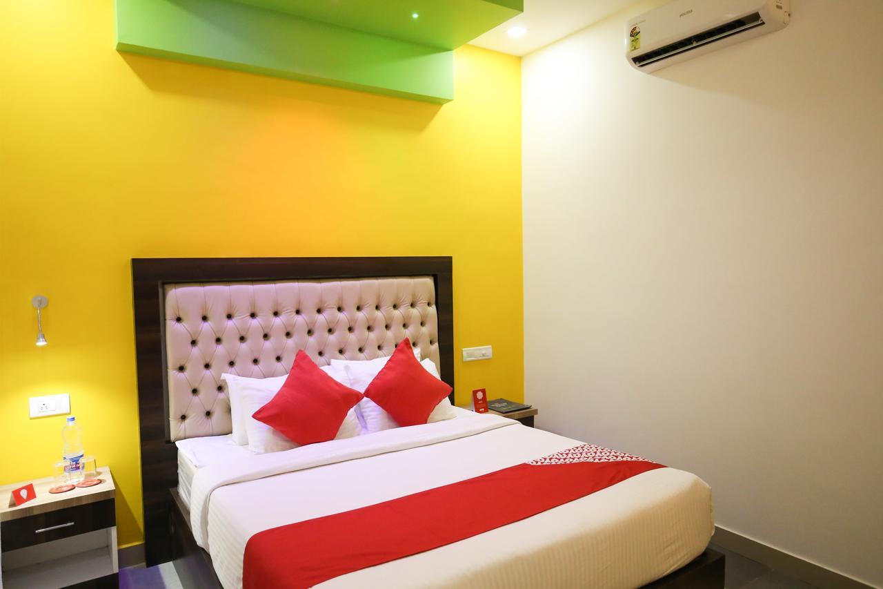 Hotel Oyo 10152 Rail View Residency Alappuzha Exterior foto